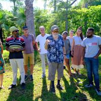 Viste d'un jardin avec M. Roger Lavergne